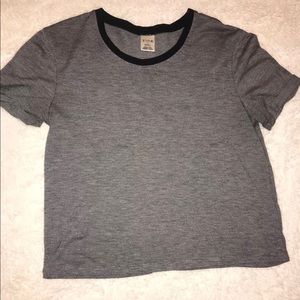 Cropped tee
